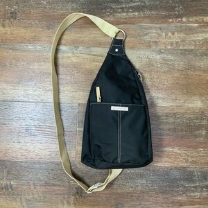 The Ariat Casanova Stitch Sling Crossbody Bag
